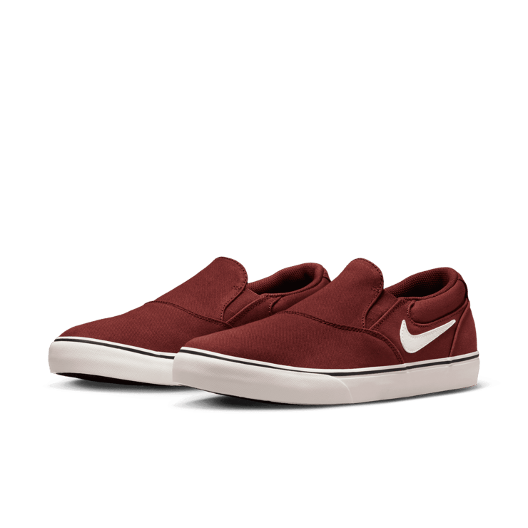 Nike SB Chron 2 Slip Skate Shoes Angle 2