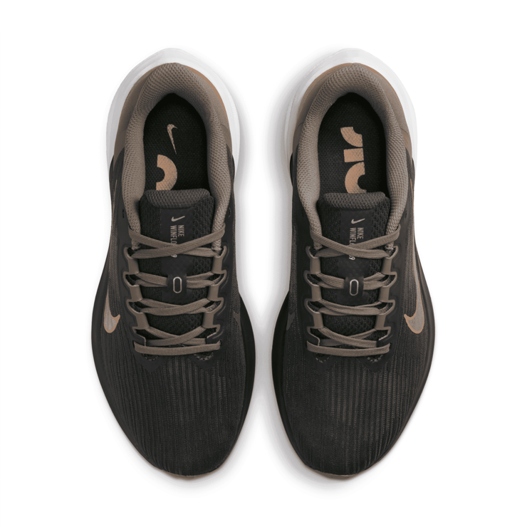 Nike Air Winflo 9 Road Running Shoes Angle 2
