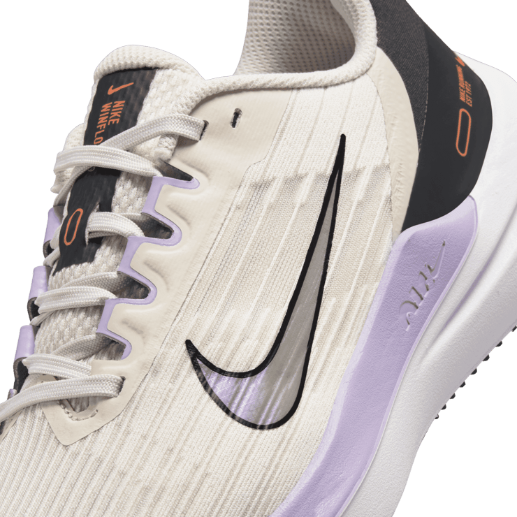 Nike Air Winflo 9 Road Running Shoes Angle 6