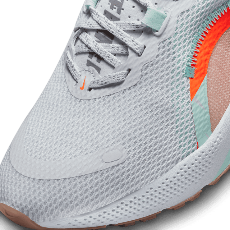 Nike React Escape Run 2 Premium Road Running Shoes Angle 4