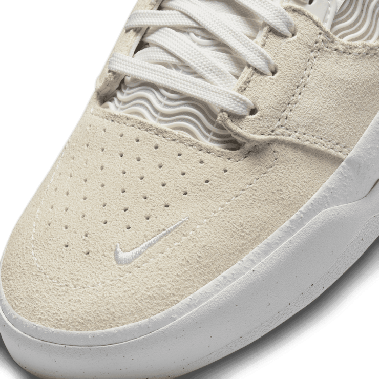 Nike SB Ishod Premium Skate Shoes Angle 4