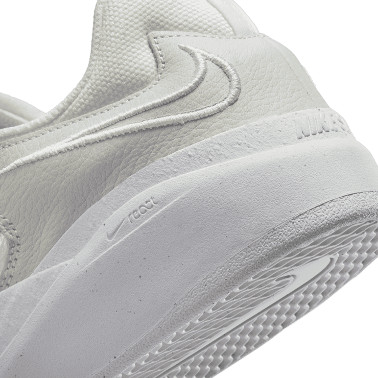 Nike SB Ishod Premium Skate Shoes Angle 5