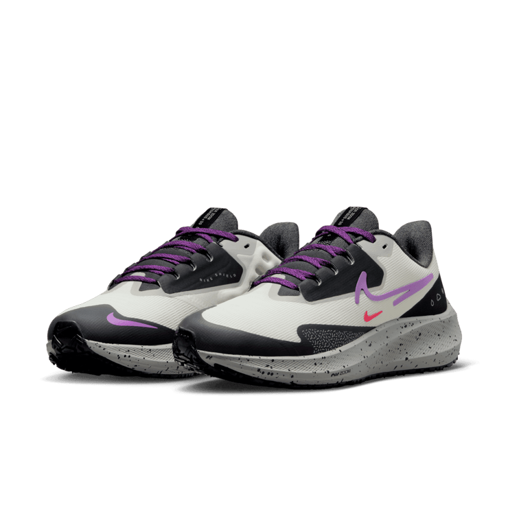 Nike Air Zoom Pegasus 39 Shield Weatherized Road Running Shoes Angle 2