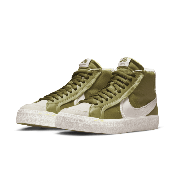 Nike SB Zoom Blazer Mid Premium Plus Skate Shoes Angle 2