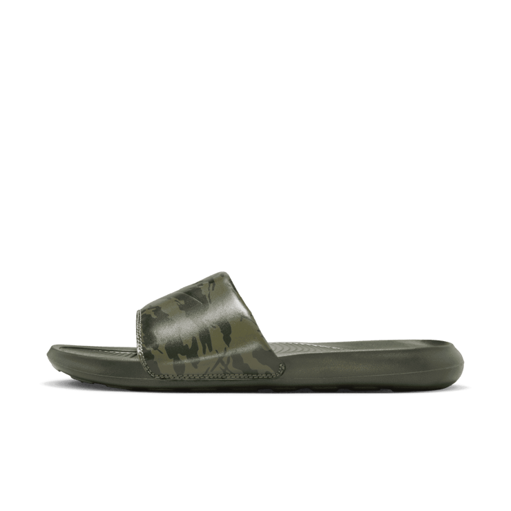 Nike Victori One Printed Slides Angle 0