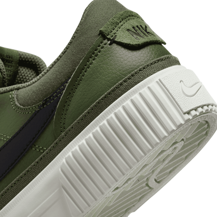 Nike Court Legacy Lift Shoes in Green Angle 5