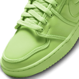 Jordan 1 Retro AJKO Billie Eilish Ghost Green (W) Angle 4