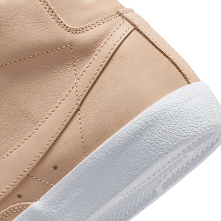 Nike Blazer Mid Premium Shoes Angle 6