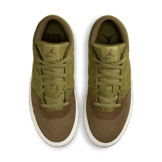 Jordan Series Mid Shoes in Green Angle 1