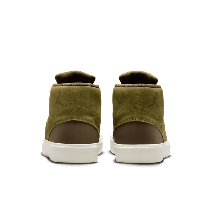 Jordan Series Mid Shoes in Green Angle 3