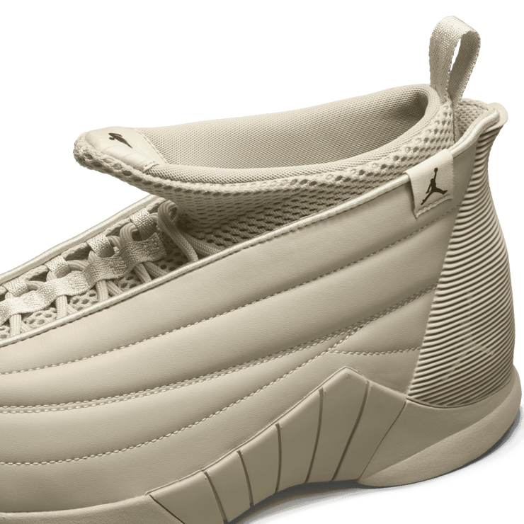 Air Jordan 15 Retro Billie Eilish (W) Angle 7