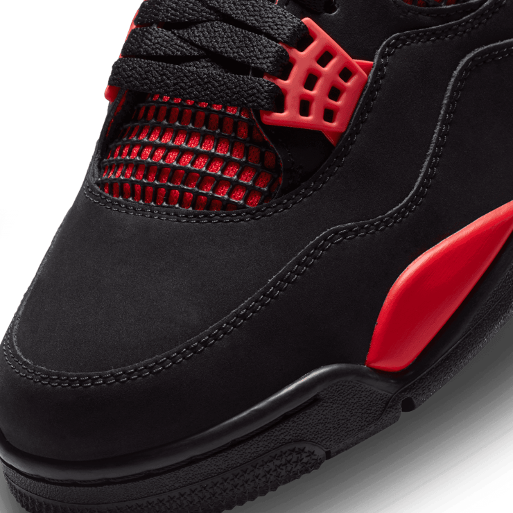 Jordan 4 Retro Red Thunder Angle 4