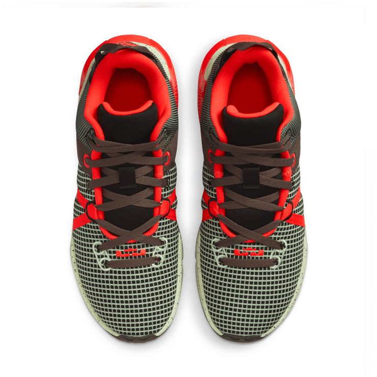 Nike LeBron Witness 7 Basketball Shoes Angle 1