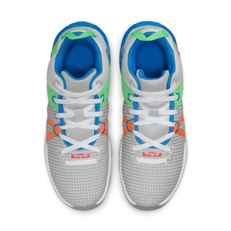 Nike LeBron Witness 7 Basketball Shoes Angle 1