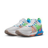 Nike LeBron Witness 7 Basketball Shoes Angle 2