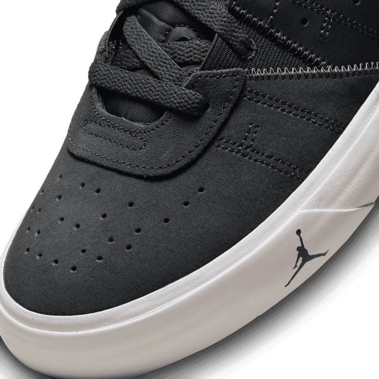 Jordan Series ES Shoes in Grey Angle 4