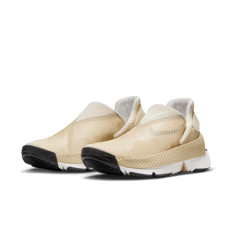 Nike Go FlyEase Easy On/Off Shoes Angle 3