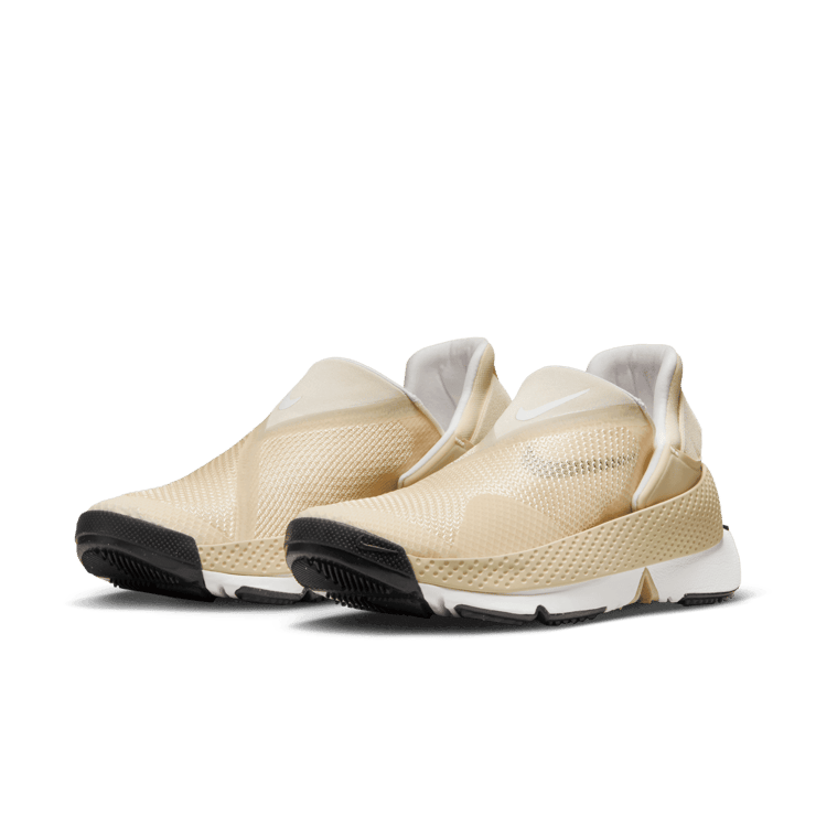 Nike Go FlyEase Easy On/Off Shoes Angle 3