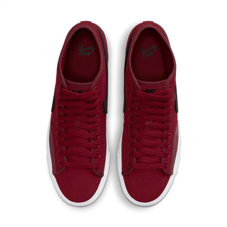Nike SB Blazer Court Mid Premium Skate Shoes Angle 1