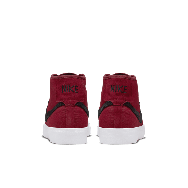 Nike SB Blazer Court Mid Premium Skate Shoes Angle 3