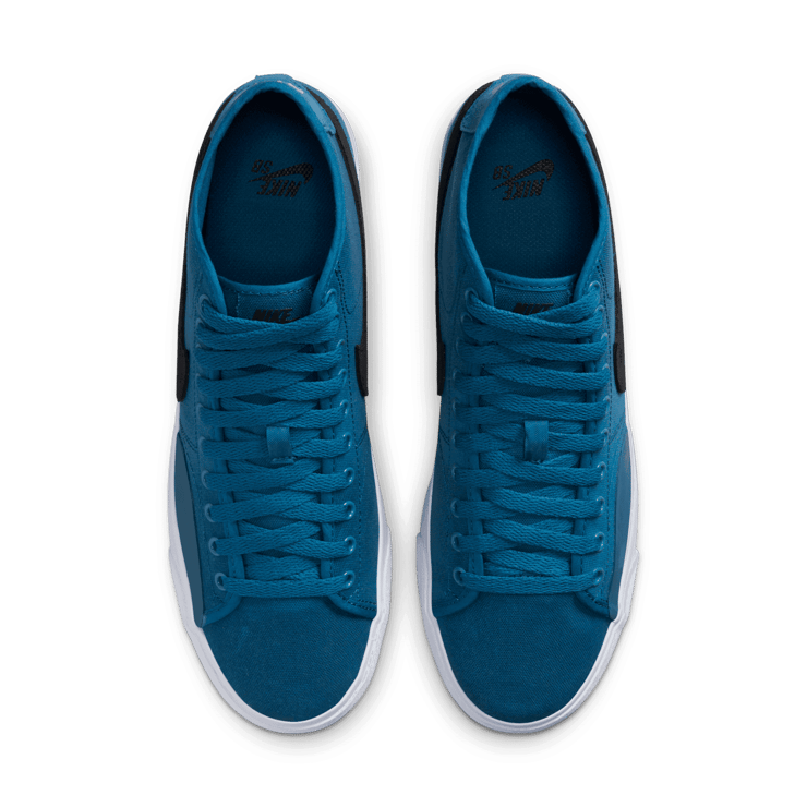 Nike SB Blazer Court Mid Premium Skate Shoes Angle 1