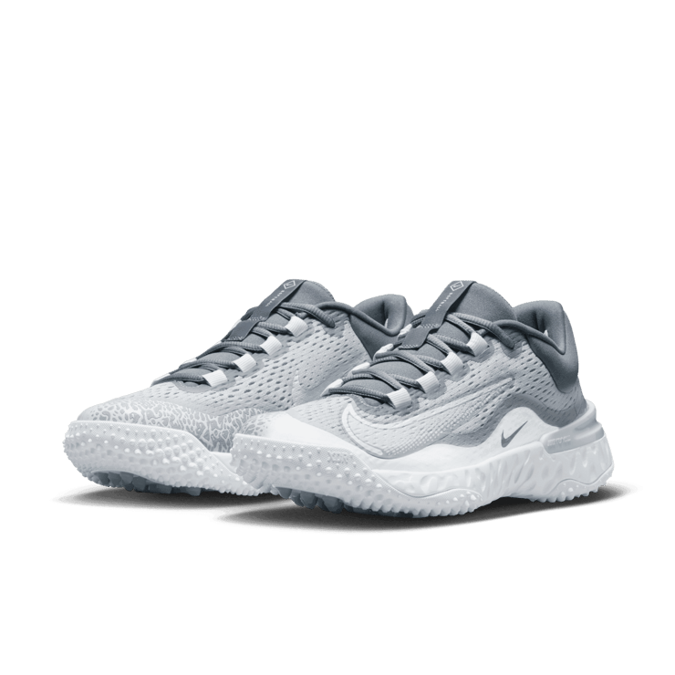 Nike Alpha Huarache Elite 4 Turf Softball Shoes Angle 2