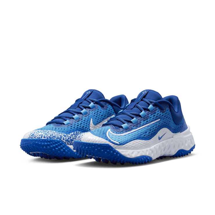 Nike Alpha Huarache Elite 4 Turf Softball Shoes Angle 2