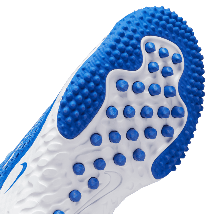 Nike Alpha Huarache Elite 4 Turf Softball Shoes Angle 4