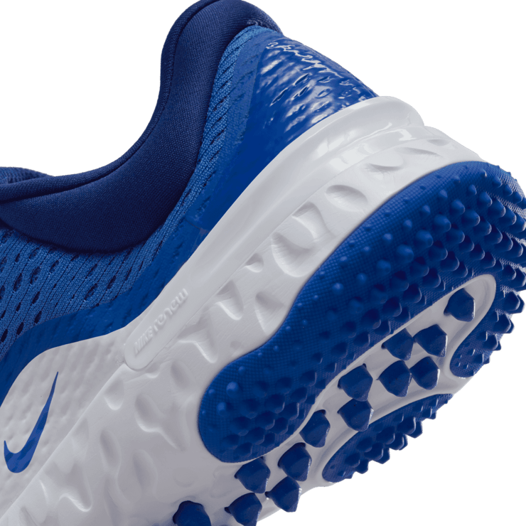 Nike Alpha Huarache Elite 4 Turf Softball Shoes Angle 6