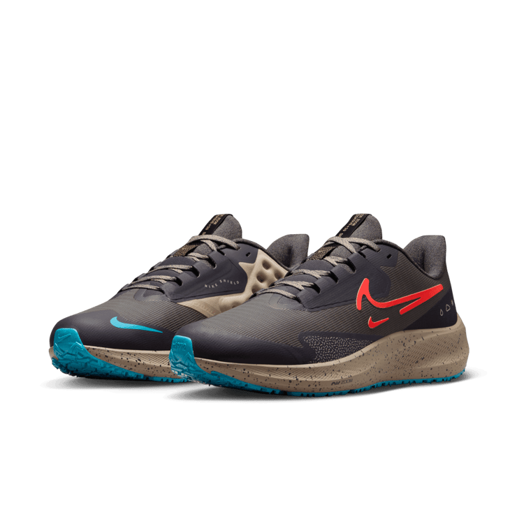 Nike Air Zoom Pegasus 39 Shield Weatherized Road Running Shoes Angle 2