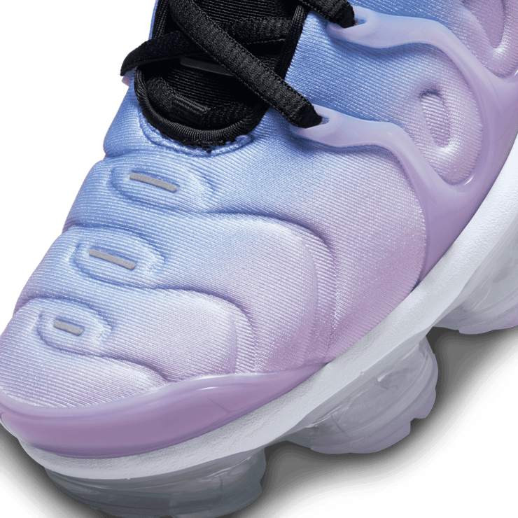 Nike Air VaporMax Plus Shoes Angle 4