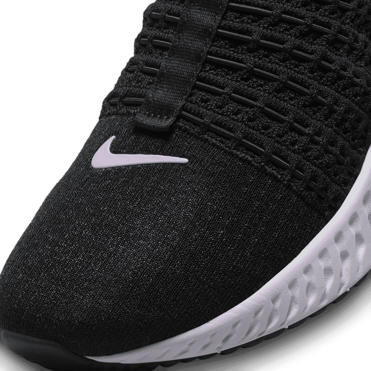 Nike React Phantom Run Flyknit 2 Road Running Shoes Angle 4