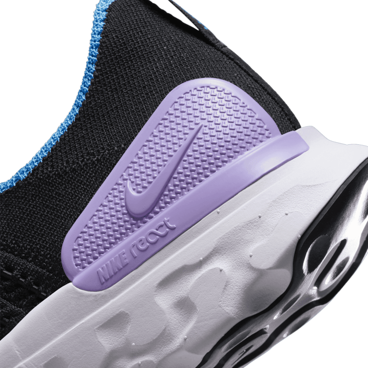 Nike React Phantom Run Flyknit 2 Road Running Shoes Angle 5