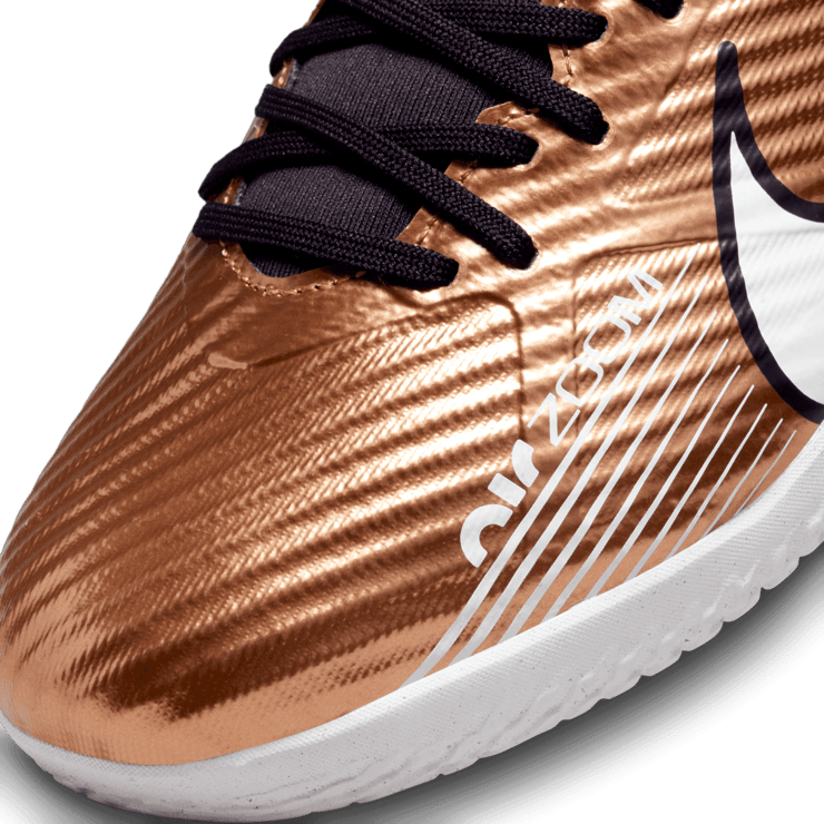 Nike Zoom Mercurial Superfly 9 Academy IC Indoor/Court Soccer Shoes Angle 4