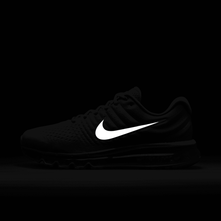 Nike Air Max 2017 Shoes Angle 8