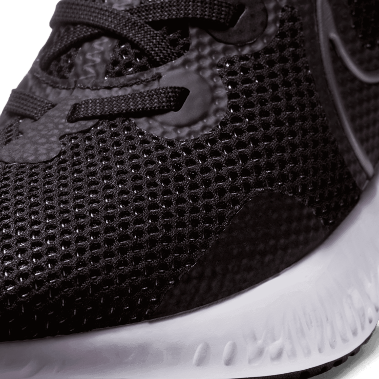 Nike Renew Run Running Shoes Angle 4