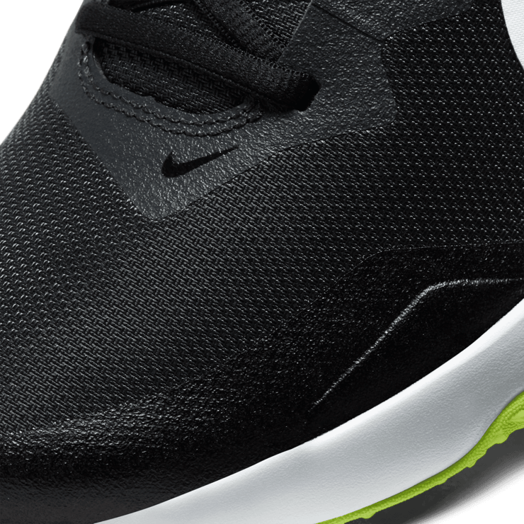 Nike Varsity Compete TR 3 Grey Angle 4