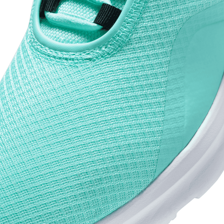 Nike Air Max Motion 2 Shoes Angle 4