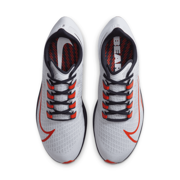 Nike Air Zoom Pegasus 37 (Chicago Bears) Running Shoes Angle 1