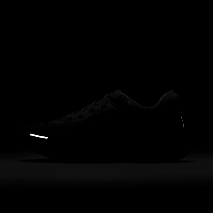 Nike ZoomX Invincible Run Flyknit Road Running Shoes Angle 7