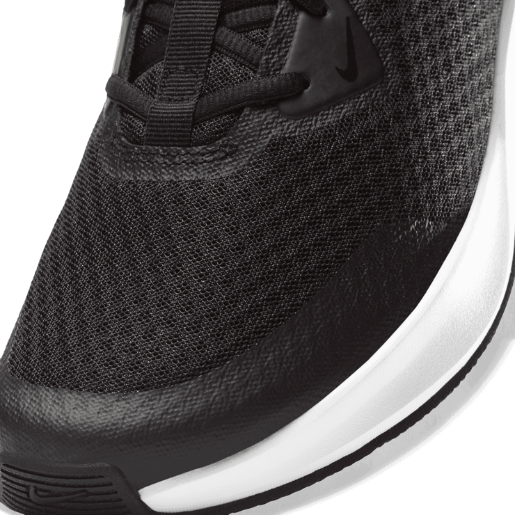 Nike MC Trainer Black Angle 4
