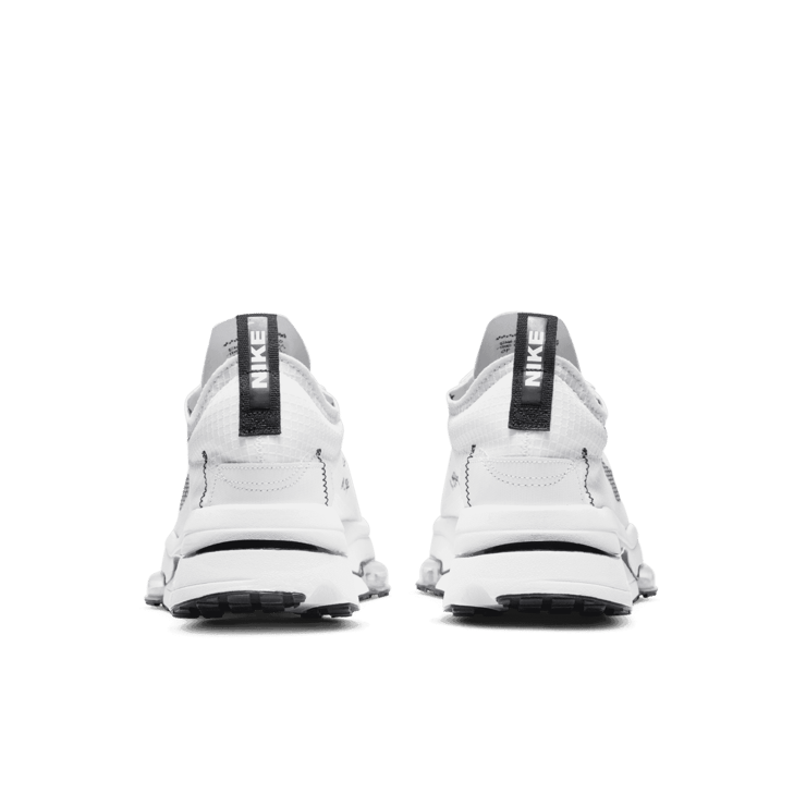 Nike Air Zoom-Type SE Shoes Angle 3