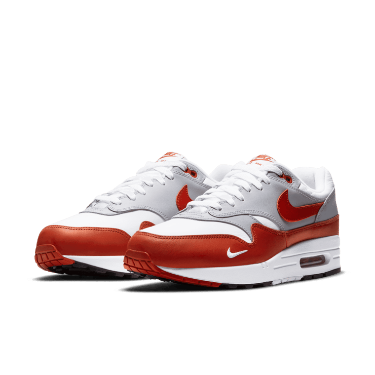 Nike Air Max 1 LV8 Shoes Angle 2