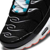 Nike Air Max Plus Shoes Angle 4
