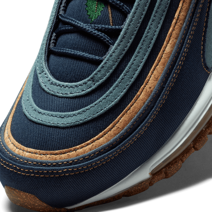 Nike Air Max 97 SE Shoes Angle 4