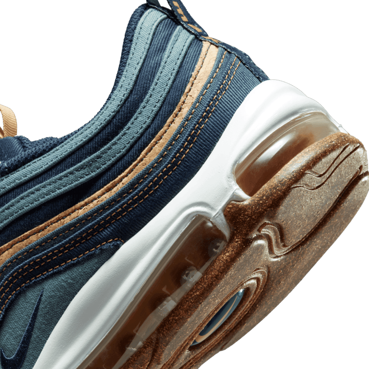 Nike Air Max 97 SE Shoes Angle 5