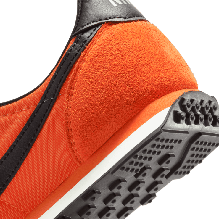 Nike Waffle Trainer 2 SP Shoes Angle 5