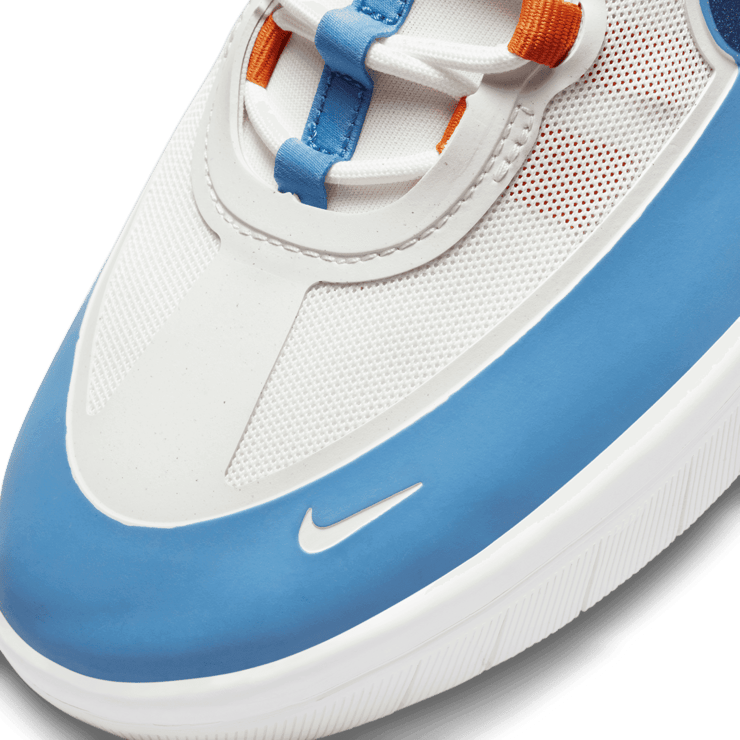 Nike SB Nyjah Free 2 Skate Shoes Angle 4