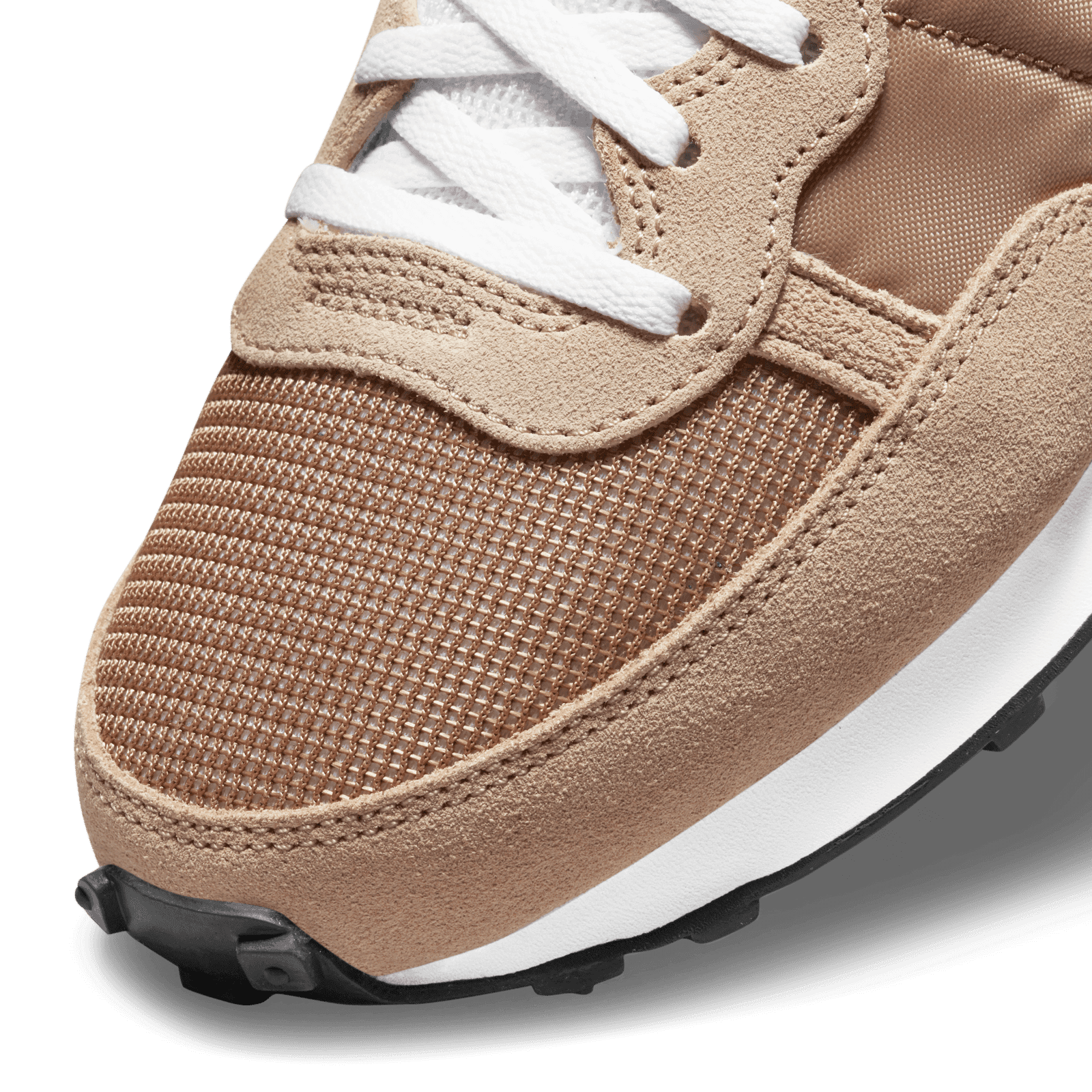 nike challenger brown