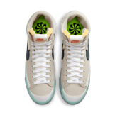 Nike Blazer Mid '77 Shoes Angle 1